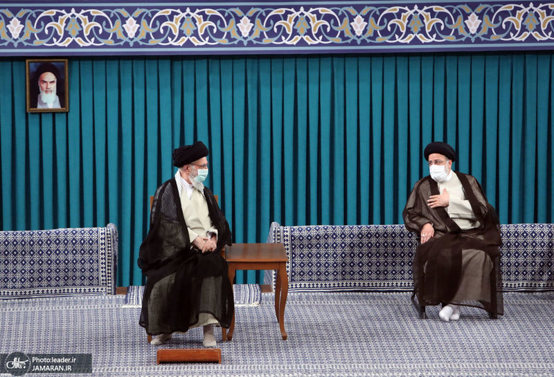 دیدار میهمانان کنفرانس وحدت اسلامى‌ و جمعی از مسئولان نظام با رهبر معظم انقلاب