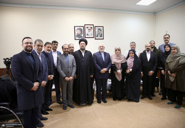 دیدار ظریف و جمعی از معاونین با سید حسن خمینی 