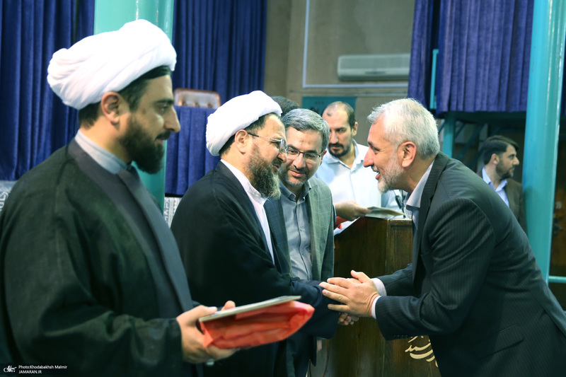 مراسم روز بزرگداشت معلم در حسینیه جماران