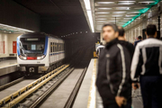 مسافران مترو تهران در خط یک تخلیه شدند