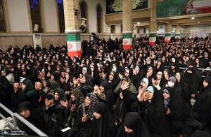 دیدار جمعی از رأی اولی‌ها و خانواده‌های شهدا با رهبر معظم انقلاب