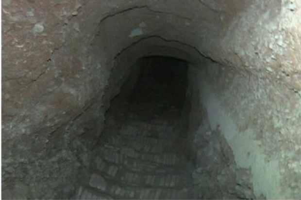 دستکندهای زیرزمینی در پهنه شهر اردستان کشف شد