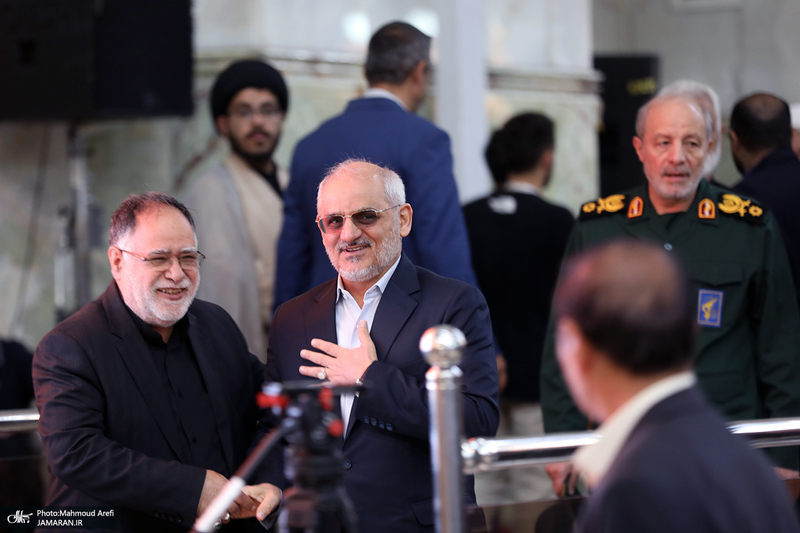 حضور شخصیت‌های سیاسی و مسئولان کشوری و لشکری در مراسم سالگرد ارتحال حضرت امام خمینی (س) -1