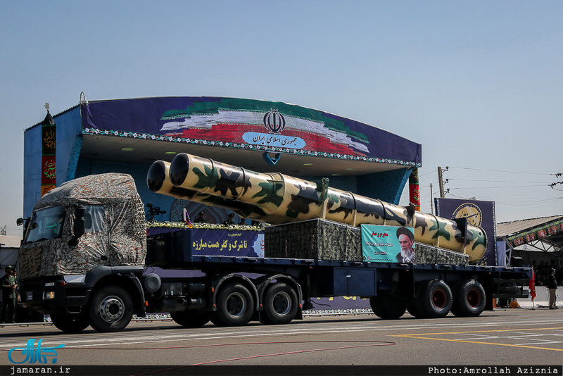 مراسم رژه نیروهای مسلح در جوار حر مطهر امام خمینی(س)