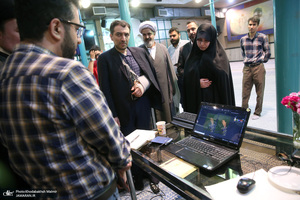 بازدید سیدحسن خمینی از  کارگاه طراحی زندگی سیاسی و عرفانی امام خمینی (ره) در حسینیه جماران