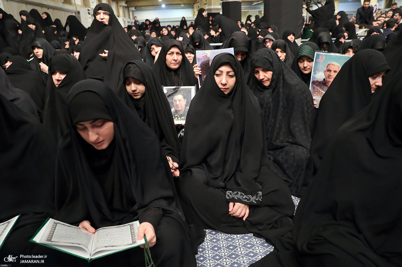 مراسم بزرگداشت رئیس‌جمهور شهید و همراهان گرامی ایشان با حضور رهبر انقلاب