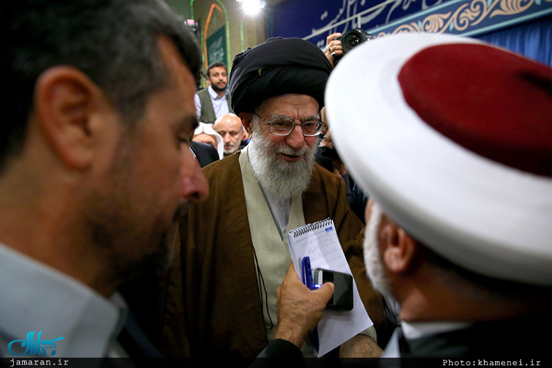 دیدار شرکت‌کنندگان در اجلاس «محبان اهل‌بیت(ع) و مسئله تکفیری‌ها» با رهبر معظم انقلاب 