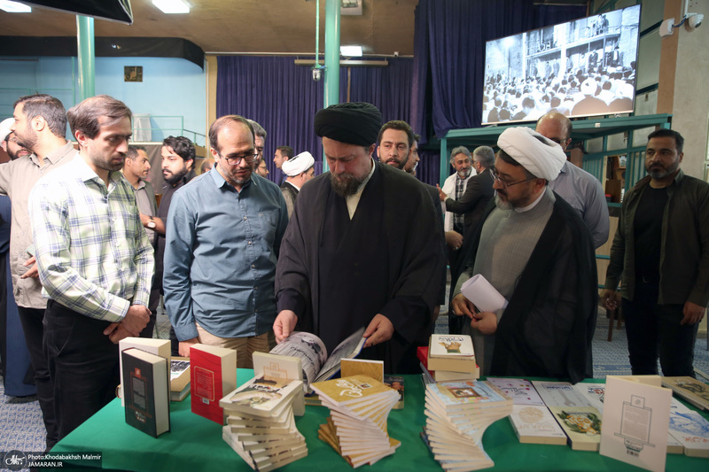 دیدار اعضای جبهه فرهنگی نقلاب اسلامی با سید حسن خمینی