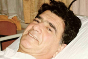 عکس/ ادای احترام کادر درمان بیمارستان جم به محمدرضا شجریان