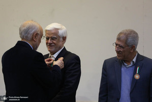 مراسم استاد ممتازی دانشگاه صنعتی شریف با حضور عارف