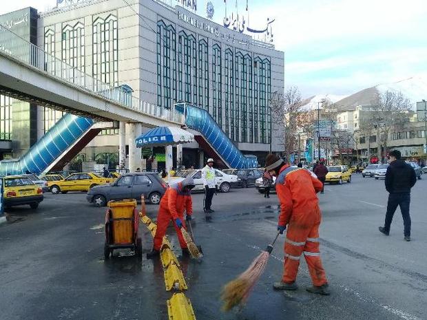 تمهیدات شهرداری سنندج برای راهپیمایی 22 بهمن  استقرار30 دستگاه اتوبوس برای جابجایی راهپیمایان