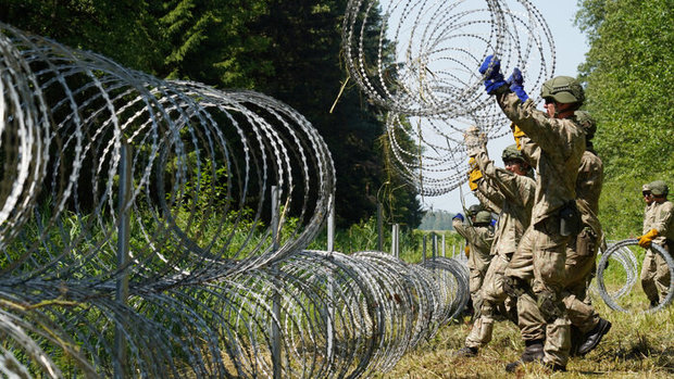 لهستان گذرگاه کلیدی مرزی  مشترک با بلاروس را بست