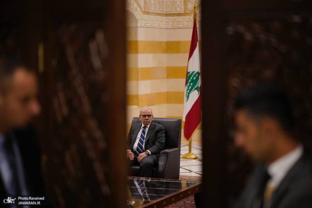 همزمان با مذاکرات اسلام آباد که پیشرفت آن به آتش بس در لبنان گره خورده نخست وزیر لبنان سفرش به آمریکا را به تعویق انداخت
