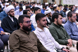 آئین آغاز سال تحصیلی حوزه علمیه استان تهران در حرم امام خمینی