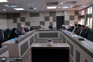 دومین جلسه کمیته علمی همایش بین المللی «قرآن درسیره و اندیشه امام خمینی»