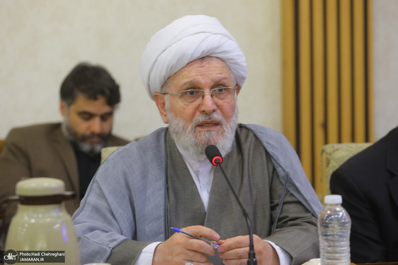 سفر رئیس جمهوری به قم و دیدار با مراجع و علما -2