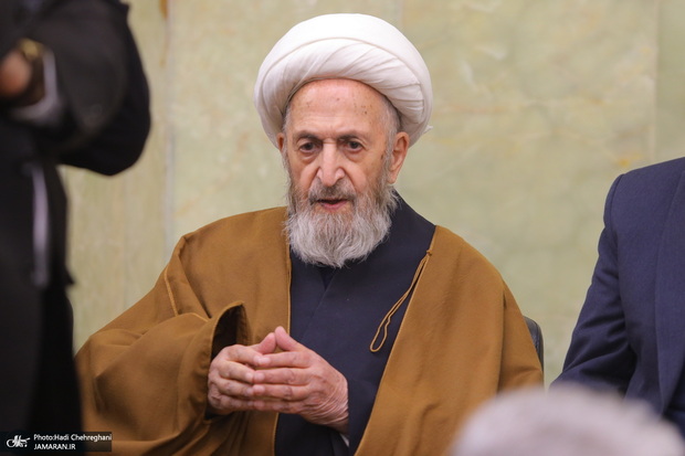 آیت‌الله العظمی سبحانی: نگذاریم اسلام با گذشت زمان همچون افسانه‌ای به غفلت سپرده شود/ حفظ بقاع و مکان‌های مذهبی نقشی اساسی در تداوم و نشر معارف اسلامی دارد/ در حوزه‌های اعتقادی و کلامی باید از افراد نخبه و توانمند بهره برد
