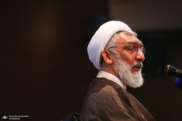 پورمحمدی:  درباره کرسنت حرف‌هایی است که می‌تواند برای برخی افراد چالش ایجاد کند!