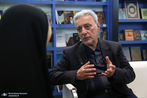 غرفه موسسه تنظیم و نشر آثار امام خمینی (ره) در سی و ششمین نمایشگاه کتاب تهران-4