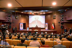 نشست صمیمی یاران وفادار امام خمینی (س)