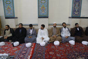 عمامه گذاری طلاب در روز میلاد پیامبر اکرم (ص) و امام صادق (ع) توسط مراجع تقلید