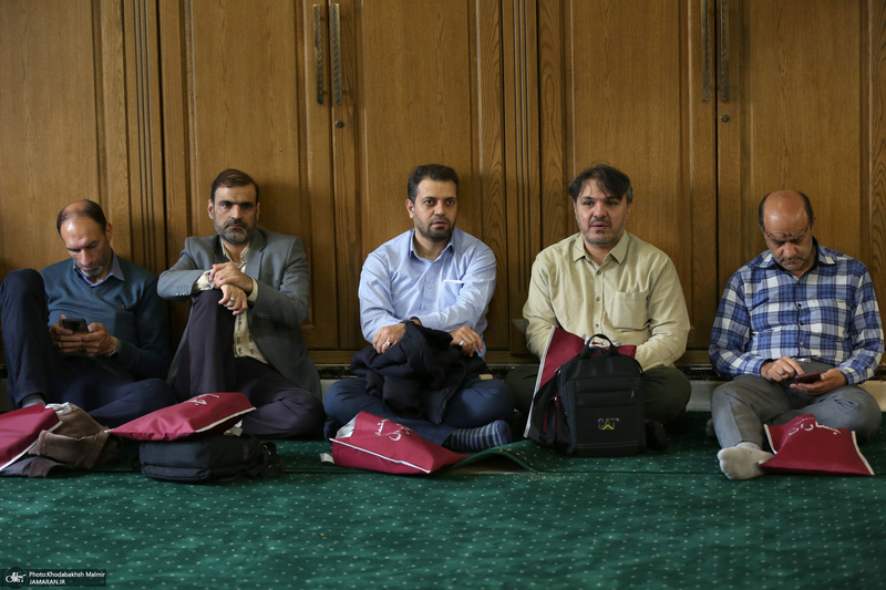 اقامه نماز عید سعید فطر در حسینیه شماره 2 جماران