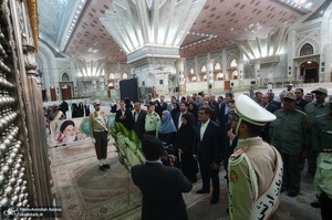 تجدید میثاق رئیس و مسئولان سازمان حفاظت محیط زیست با آرمان‌های حضرت امام خمینی (س)