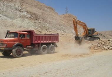 انعقاد بیش از 200 میلیارد تومان قرارداد برای راه‌سازی محور ایلام – مهران
