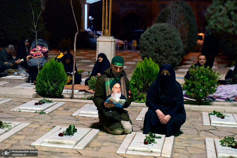 احیای شب نوزدهم ماه رمضان در گلزار شهدای بهشت زهرا (س)