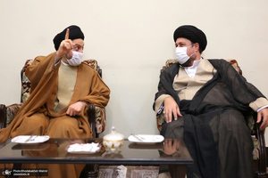 ادای احترام سید عمار حکیم نسبت به حضرت امام خمینی (س)