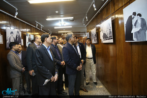 بازدید جمعی از استادان و دانشجویان دانشگاه دفاع ملی پاکستان از بیت امام خمینی (س) در جماران 