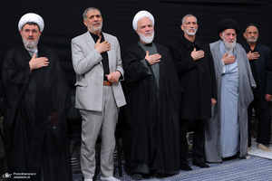 اولین شب مراسم عزاداری حضرت فاطمه‌زهرا (س) در حسینیه امام خمینی