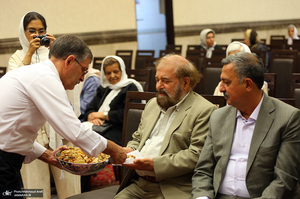 مراسم بزرگداشت امام خمینی (س) در آدریان زرتشتیان