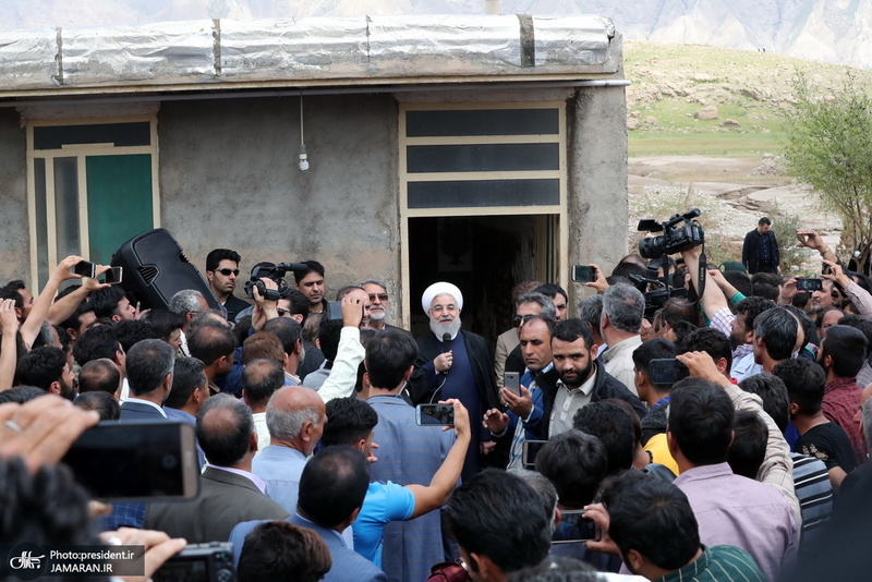 بازدید روحانی از مناطق سیل زده استان لرستان