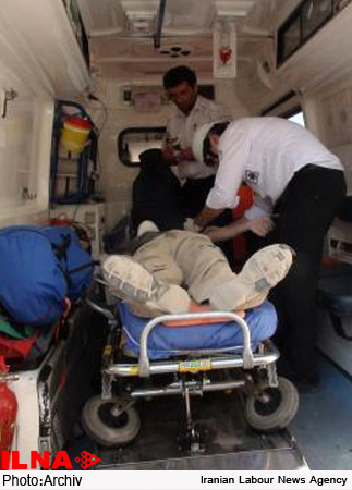 واژگونی‌خودروی حامل زائران اربعین  کشته و زخمی‌شدن 3 زائر هم استانی