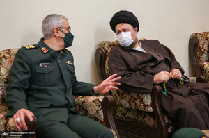 حاشیه های تجدید بیعت فرماندهان ارشد نیروهای مسلح با آرمان های امام خمینی (س)