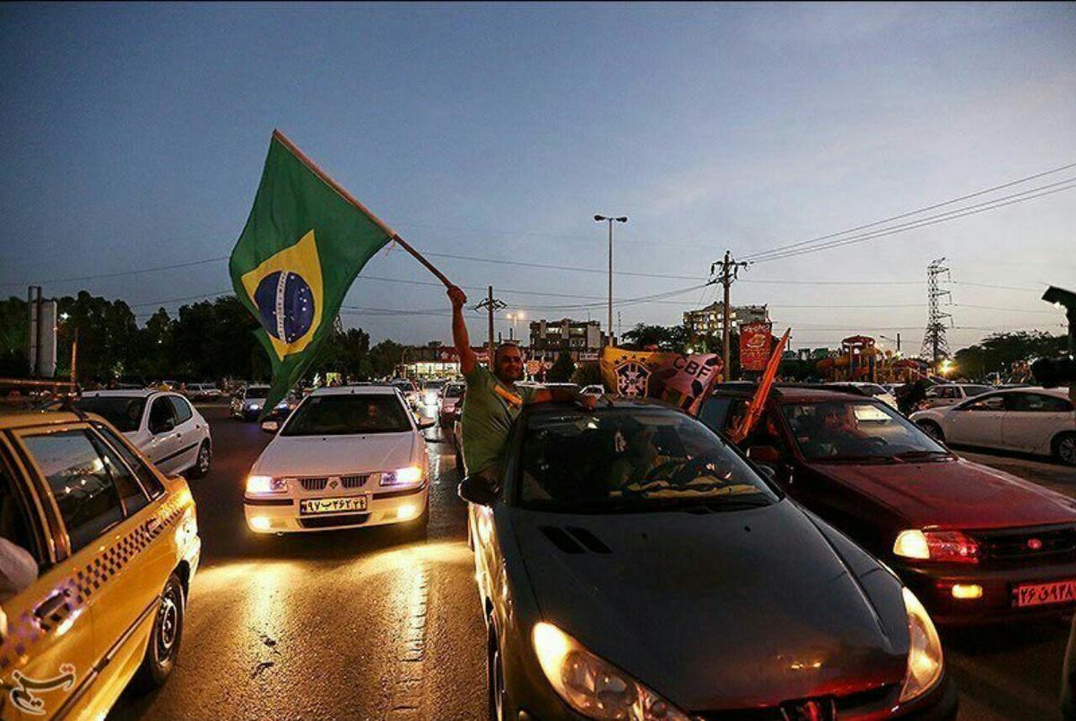 شادی آبادانی ها پس از پیروزی برزیل در جام جهانی! +عکس
