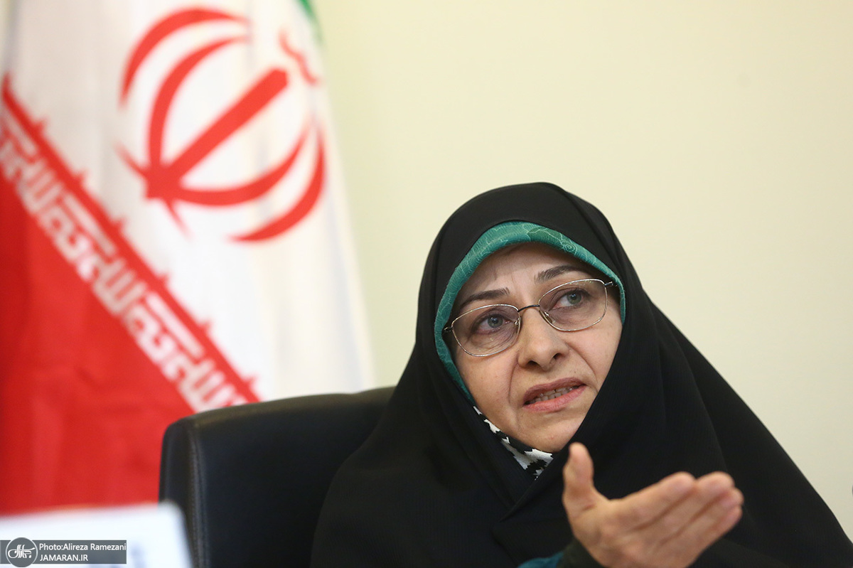 خزعلی، معاون رئیس‌جمهور: کسانی می‌گویند حجاب را کنار بگذاریم، کسانی هم می‌گویند به هر روشی حتی با خشونت جلوی بی‌حجابی را بگیرید/ روش آقا در مسئله حجاب ترکیبی است؛ هر جا لازم باشد با شدت برخورد یا عفو و بخشش دارند