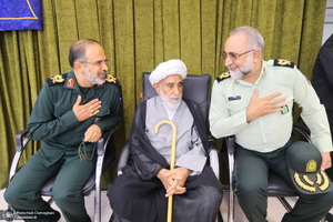 مراسم جشن عید غدیر و عمامه‌گذاری طلاب در بیت مراجع  تقلید و علما