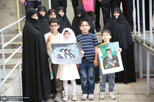 بازدید گروهای مردمی به مناسبت سی و چهارمین سالگرد حضرت امام خمینی از جماران