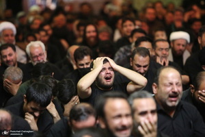 مراسم عزاداری شب هفتم ماه محرم در مسجد اعظم قم‎‎