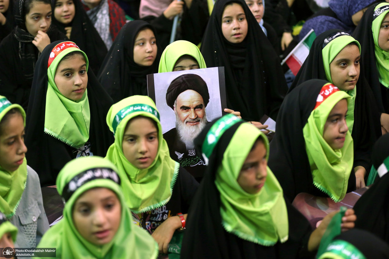 همایش جهانی سه ساله های حسینی در حسینیه جماران 1