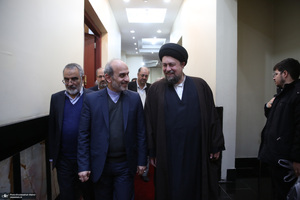 تجدید میثاق رئیس و جمعی از مدیران سازمان صداوسیما با آرمان‌های امام خمینی(س)-2