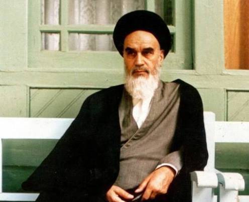 کان یمزح احیاناً أثناء‌ الدرس