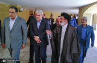 بازدید معاون علمی و فن آوری ریاست جمهوری از بیت و زادگاه حضرت امام خمینی