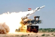 تجاوز موشکی به یکی از فرودگاه های نظامی سوریه/ مقابله سامانه دفاع هوایی سوری و ناکامی حمله موشکی در رسیدن به اهدافش