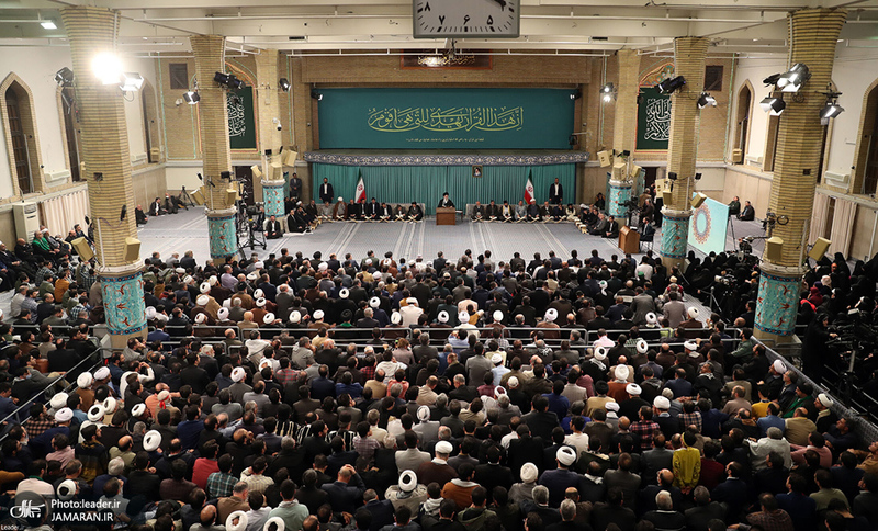 دیدار شرکت‌کنندگان در مسابقات بین‌المللی قرآن با رهبر معظم انقلاب