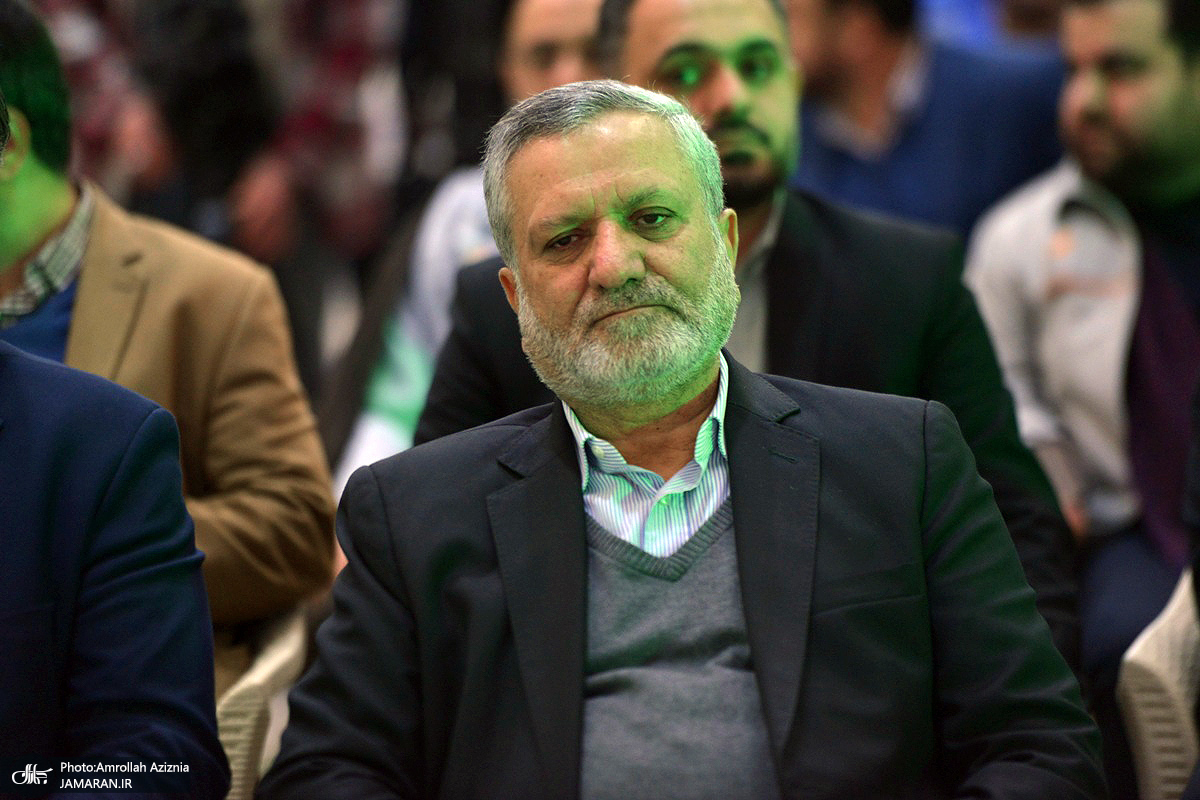 پاسخ وزیر کار به شائبه تخلف از بخشنامه مخبر/ مرتضوی: کار مردم را نمی‌شود معطل گذاشت! ببینید این نامه‌ای که آقای پزشکیان صادر کرده اصلا مبنای حقوقی دارد یا ندارد؟