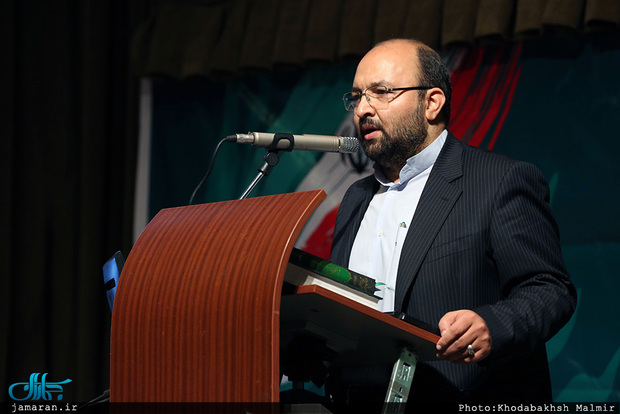سخنگوی جبهه اصلاحات: برگزارکنندگان انتخابات، نمایندگان مجلس و شورای نگهبان باید پاسخ دهند که حضور این جبهه در انتخابات چگونه خواهد بود/ رفتارها به گونه‌اى بوده که انگار حقى براى انتخاب آزادانه مردم و تعیین سرنوشت آن‌ها به دست خودشان قائل نیست