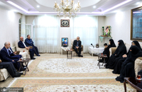 پزشکیان با خانواده شهدای خدمت دیدار کرد (3)